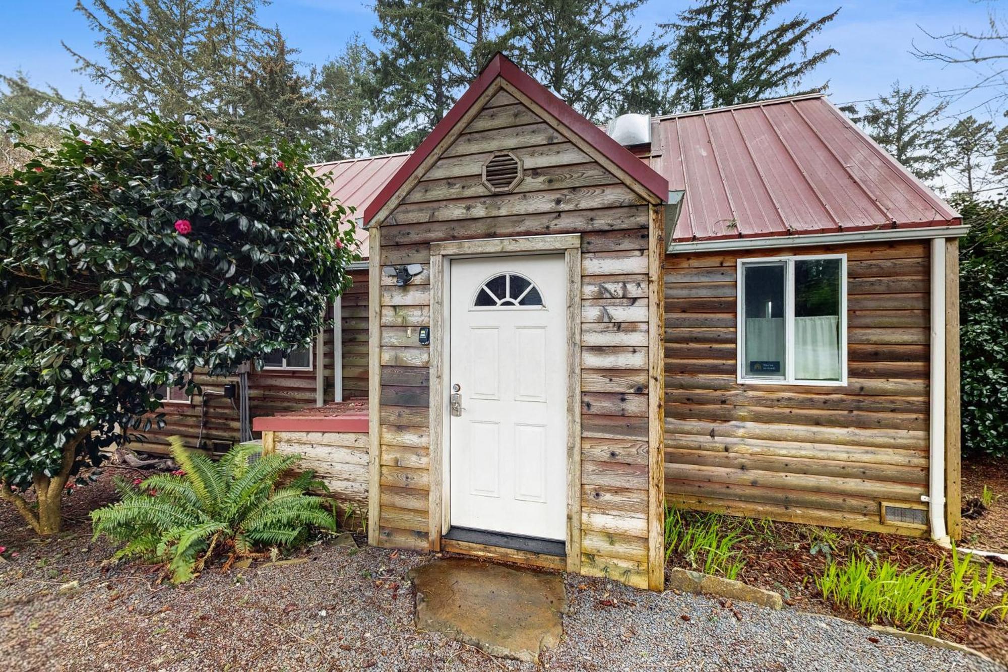 Villa Laura Mar Artist'S Retreat Otter Rock Exterior foto